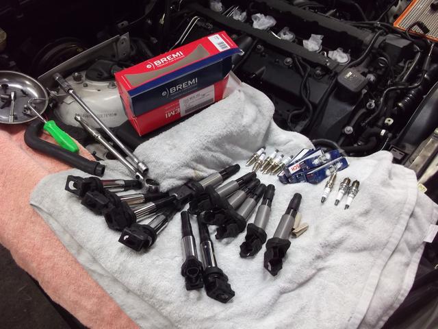 03ｙ　ＢＭＷ760Ｌi   スパークプラグ＆イグニッションコイル　交換　エンジン不調　修理　故障　川崎市　宮前区　神奈川県　輸入車　外車