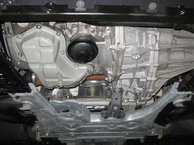 2017y 　ルノー　カングー　車検　ブレーキパット交換　サス　持ち込み取り付け　川崎市宮前区　輸入車　外車　持込　パーツ　