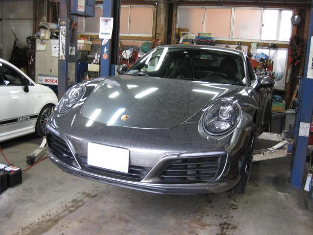 2018y ポルシェ991　911　カレラ4Ｓ　エンジンオイル・エレメント交換　　川崎市宮前区　神奈川県　修理　車検　　輸入車　外車