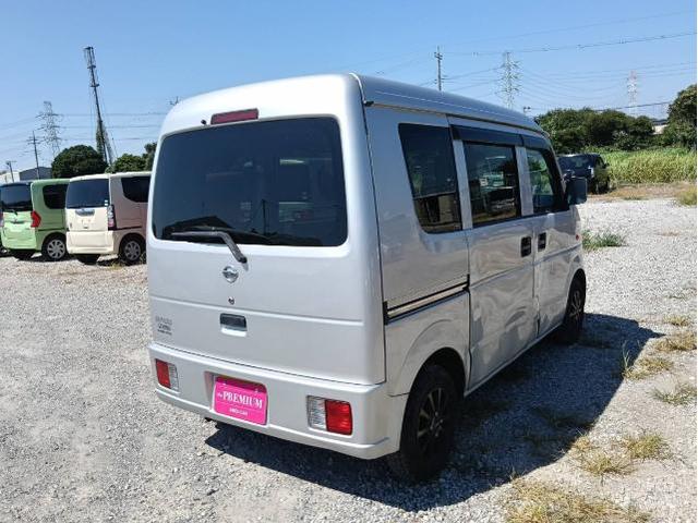 日産　クリッパーバン　板金・外装補修修理　保険修理　格安鈑金もお任せ下さい！千葉県千葉市稲毛区、花見川区、犢橋、大日町、中央区、若葉区、緑区・佐倉市・八千代市・四街道市・習志野市・八街市・成田市、他地域も大歓迎です！代車も無料になります。