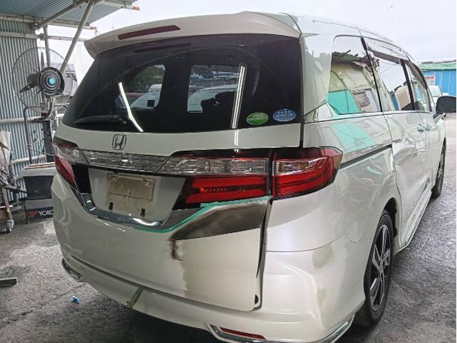 ホンダ　オデッセイ板金・外装補修修理　保険修理　格安鈑金もお任せ下さい！千葉県千葉市稲毛区、花見川区、犢橋、大日町、中央区、若葉区、緑区・佐倉市・八千代市・四街道市・習志野市・八街市・成田市、他地域も大歓迎です！代車も無料になります。