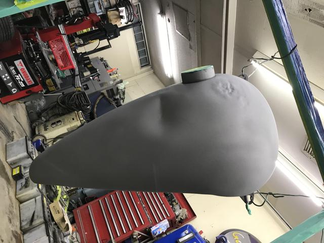 旧車 ハーレーダビッドソン タンク修理 分割タンク ショベル 旧車 ハーレーダビッドソン タンク修理 分割タンク ショベル