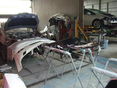 鈑金・塗装はプロにお任せ下さい！！