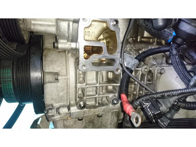 BMW　E46　330i　エンジンオイル漏れ修理