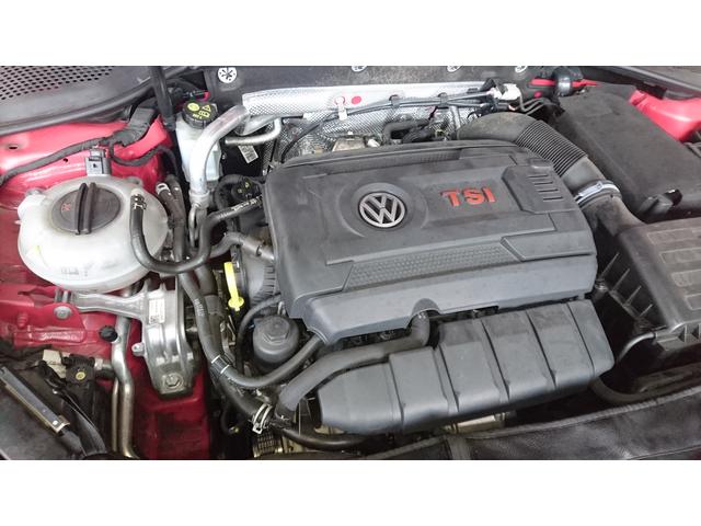 VW　ゴルフ　GTI　エンジンオイル漏れ修理