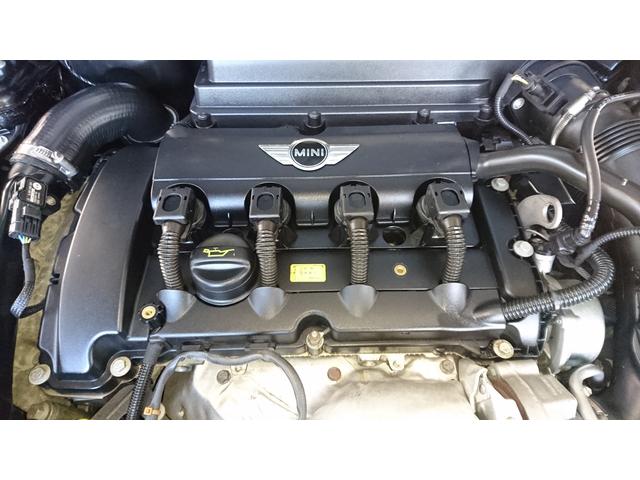 BMW　R56　ミニクーパーS　エンジンオイル漏れ修理