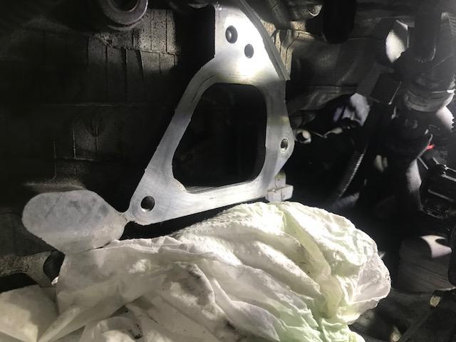 ＢＭＷ　ＭＩＮＩ　Ｒ５５　ミニクーパークラブマン　ハンプトン　エンジン冷却水漏れ修理　サーモハウジング　ファンベルト　ウォーターポンププーリー交換　埼玉　春日部　輸入車専門店　ＤＢＡーＺＦ１６　Ｎ１６Ｂ１６Ａ