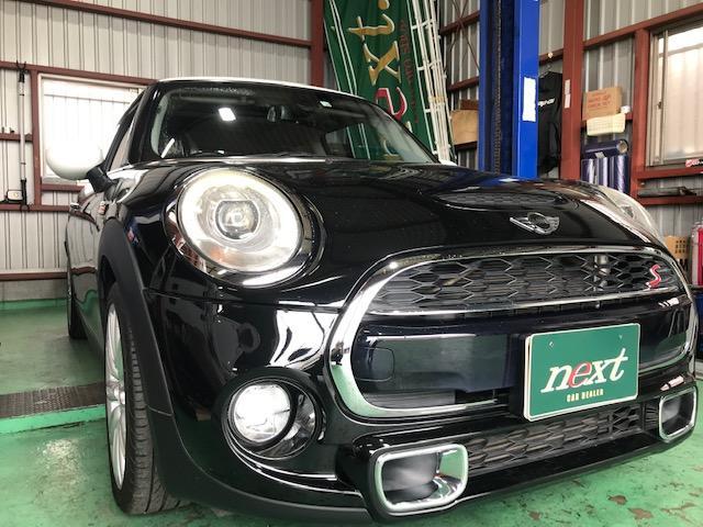 ＢＭＷ　ＭＩＮＩ　Ｆ５６　ミニクーパーＳ　フロントブレーキパッド　パッドセンサー交換　埼玉　春日部　輸入車専門店　ＤＢＡーＸＭ２０　Ｂ４８Ａ２０Ａ