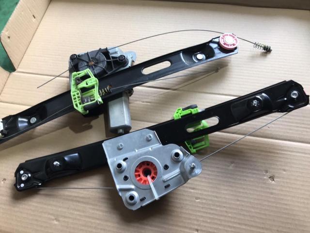 E87 130i 1シリーズ ABA-UF30 Mスポーツ パワーウィンドウレギュレーター交換 窓開かない 輸入車 専門店 埼玉 春日部