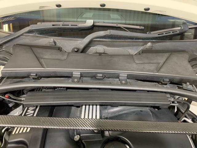 BMW 320i エアコンフィルター交換 埼玉 春日部 輸入車専門店|グー