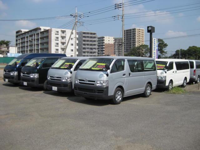 ハイエース専門店　有限会社　らくだオート4