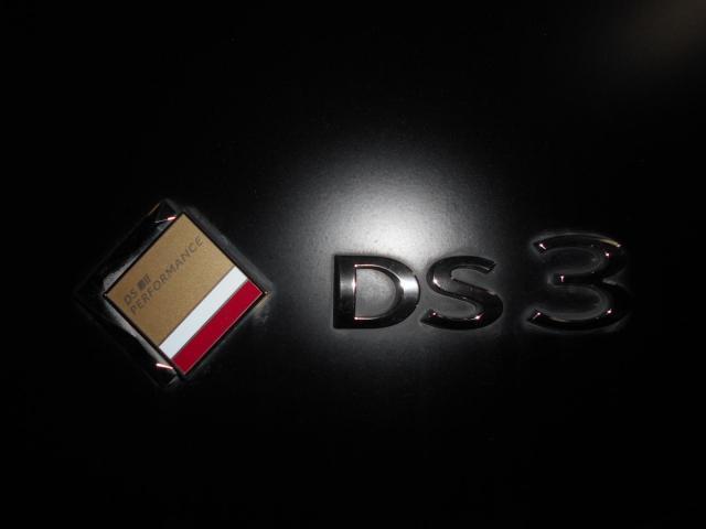 シトロエン　DS3パフォーマンス　車検・納車整備　フロントブレーキパッド交換