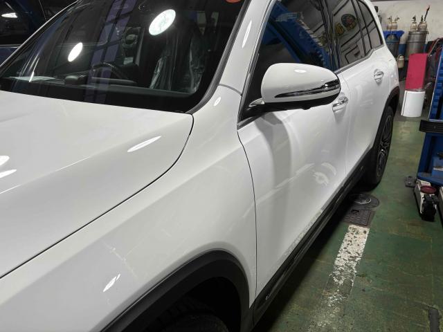 メルセデス・ベンツ　ＧＬＢ　エコダイヤモンドキーパー　ボディコーティング