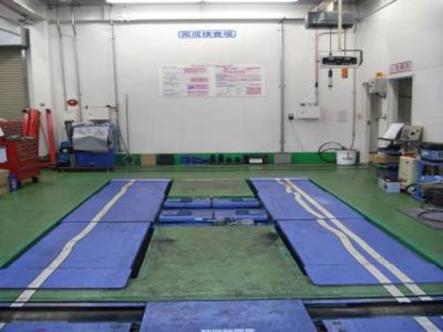 国家２級整備士で自動車検査員資格を持つスタッフが最終検査を行います。当店は検査員２名で対応しています