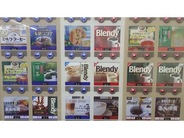 当店はフリードリンクです。豊富なドリンクメニューからお客様のその日の気分でお選びください♪