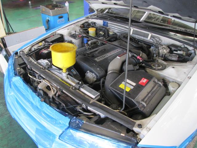 日産スカイラインＧＴ－Ｒ　Ｒ３２　冷却水漏れ　ラジエーター交換