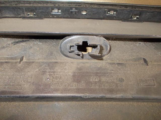 ミニクーパー　ポータブルナビ取付