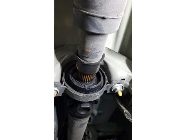 BMW  E46   5MT   フロア下より異音　プロペラシャフト　センターベアリング及びジョイントディスク交換　　