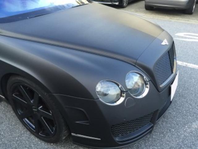 ベントレーを当店人気ナンバー１のマットブラックにカラーチェンジしました。