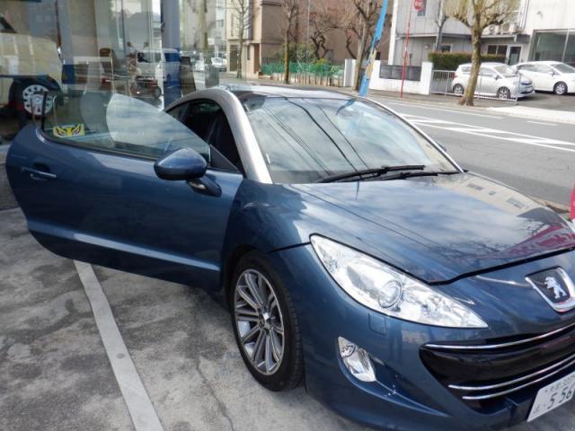 2012　プジョーRCZ　オイル漏れ修理など。国産車・輸入車対応・車検・整備・見積もりもお任せ下さい！八王子/日野/多摩地区/相模原/他地域のお客様も大歓迎です！