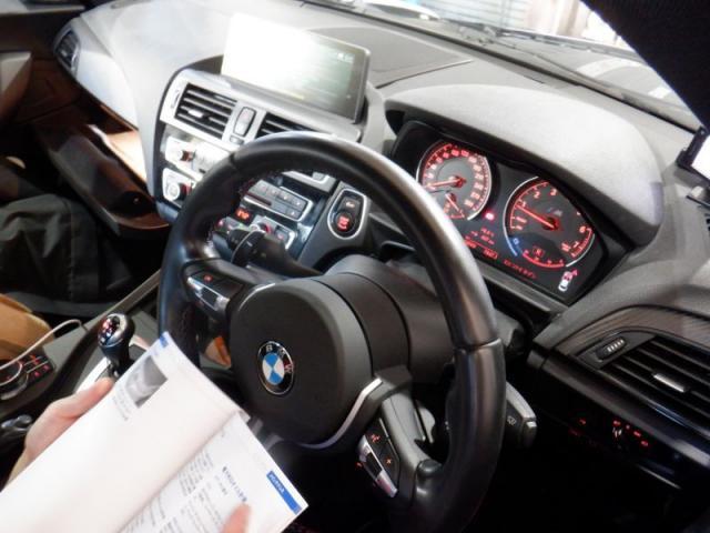 BMW M2（F87）　エンジンオイル＆オイルエレメント交換　国産車・輸入車対応・車検・整備・見積もりもお任せ下さい！八王子/日野/多摩地区/相模原/他地域のお客様も大歓迎です！