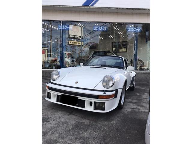 ポルシェ911ターボ（911SC）車検入庫！国産車・輸入車対応・車検・整備・見積もりもお任せ下さい！八王子/日野/多摩地区/相模原/他地域のお客様も大歓迎です！