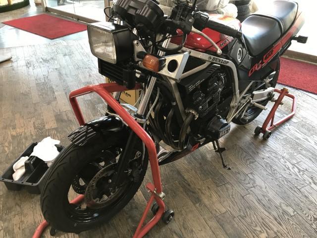 ホンダ CBR400F (NC17)ホイール交換 国産車・輸入車対応・車検 ホンダ CBR400F (NC17)ホイール交換 国産車・輸入車対応・車検