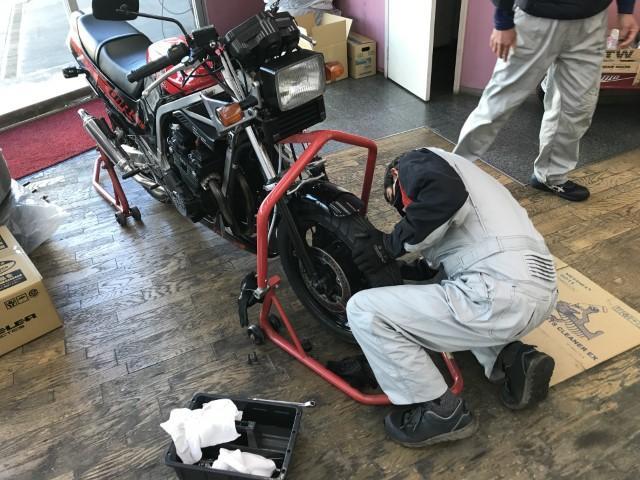 ホンダ CBR400F (NC17)ホイール交換 国産車・輸入車対応・車検 ホンダ CBR400F (NC17)ホイール交換 国産車・輸入車対応・車検