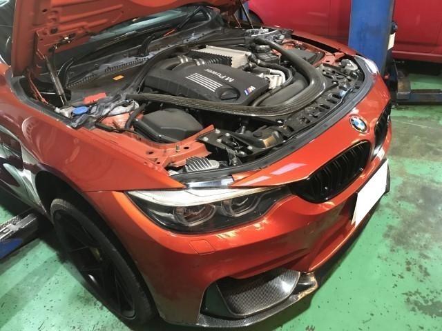 BMW M4（F82）エンジンオイル交換　国産車・輸入車対応・車検・整備・見積もりもお任せ下さい！八王子/日野/多摩地区/相模原/他地域のお客様も大歓迎です！