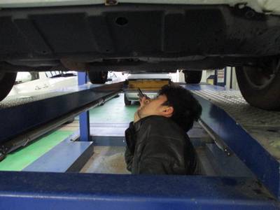 大切なお車だからこそ真剣に取り組みます。