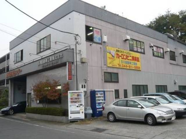 当店の第２工場です。多くのお客様を迎え入れられます。