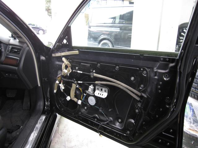 日産 フーガ Y51 ドアミラーウィンカー取付作業 横浜市 都筑区 日産 フーガ Y51 ドアミラーウィンカー取付作業 横浜市 都筑区