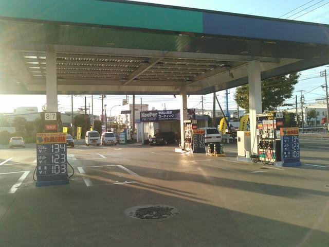 コスモ石油販売（株）　セルフ＆カーケアステーション　横浜幸浦13