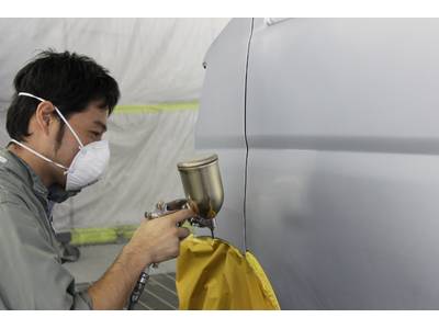 熟練の板金塗装の職人が仕上げます！