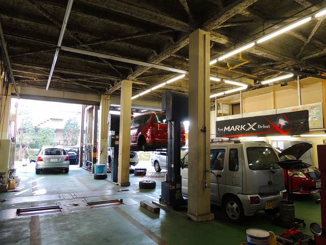 お客さまに納得して、喜んで頂ける車検を目指しております。