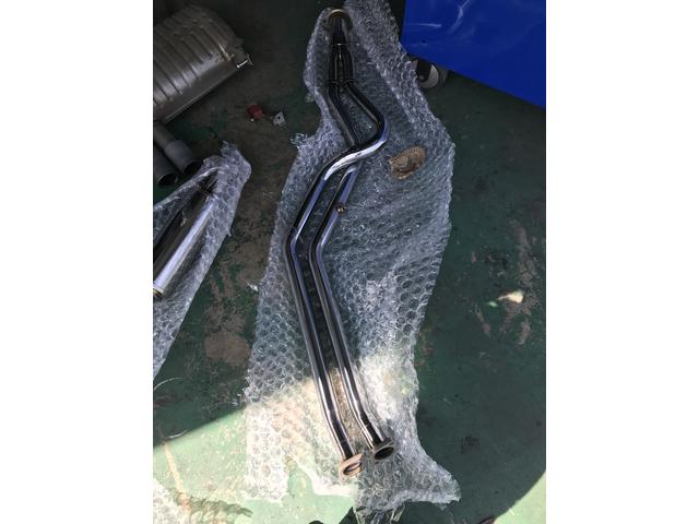 BMW　３シリーズ　マフラー交換　車　整備 リキッドアーマージャパン　千葉県千葉市花見川区、千葉　稲毛区、中央区、若葉区、美浜区、緑区・船橋市・八千代市・習志野市・市原市・市川市・浦安市・鎌ヶ谷市・松戸市・柏市・関東 