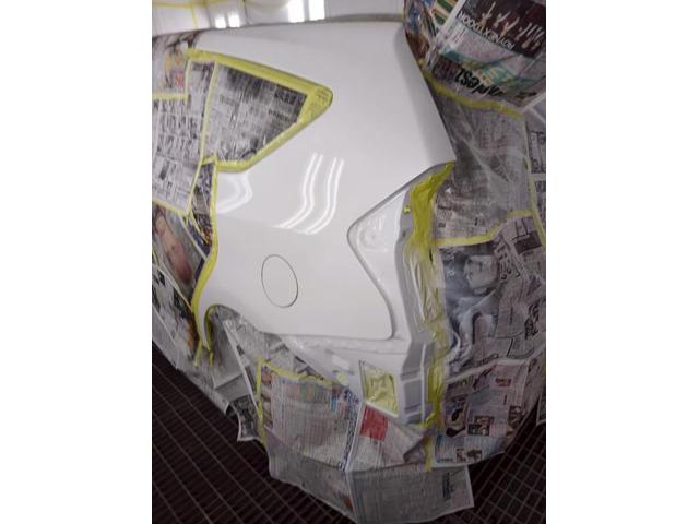 トヨタ　プリウスα　キズ・へこみ直し