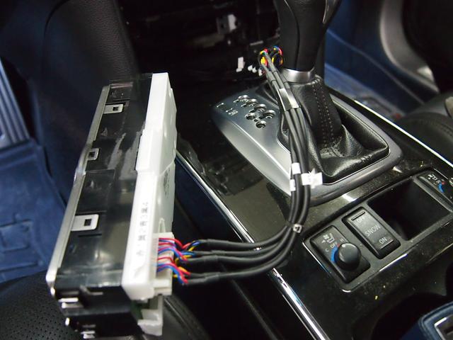 インフィニティFX35　社外ナビ取り付け加工