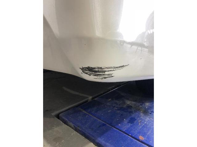 アルファード バンパー キズ 修理 相模原市 町田市 愛川町