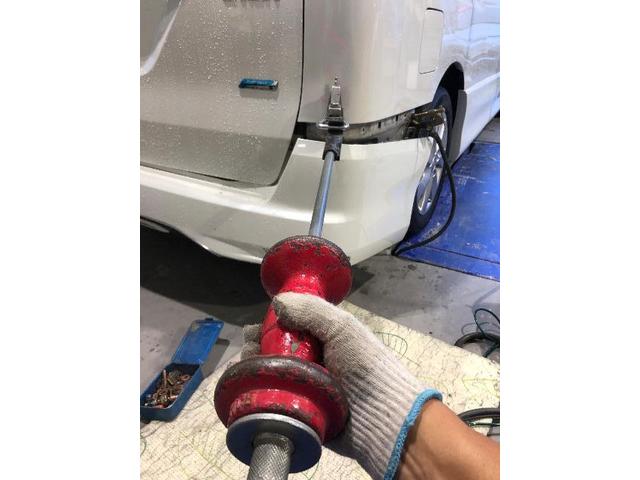 日産セレナ、クォーターパネル修理、キズ、へこみ、板金塗装、実績、パール塗装、安価、格安、相模原市、八王子市、町田市、多摩市、厚木市、海老名市、愛甲郡、横浜市、川崎市