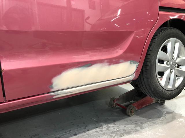 スペーシア　キズ　ヘコミ　スライドドア　サイドシル　サイドステップ　実績　相模原市　八王子市　厚木市　海老名市　愛甲郡　横浜市　川崎市　多摩市　稲城市　