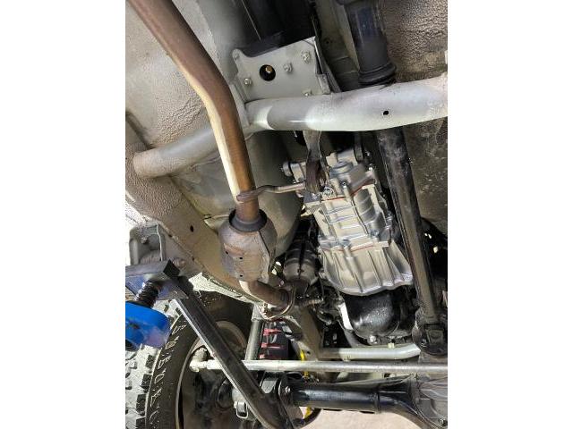 スズキ　ジムニー　1速、2速入りが悪い　リビルドトランスミッション交換