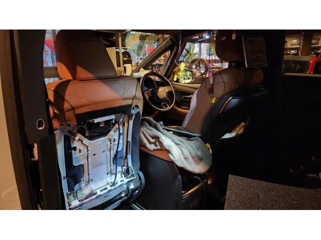 【取付作業】　40ヴェルファイア　ヘッドレストモニター取付け