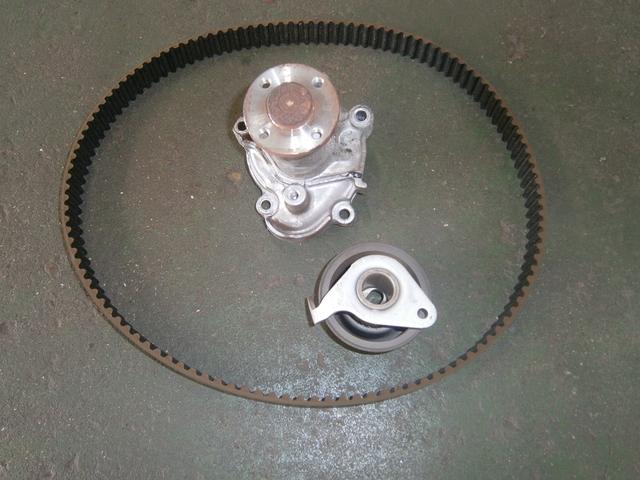 三菱　タウンボックス　タイミングベルト交換