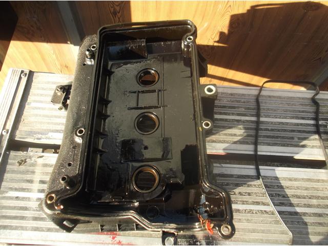 Ｈ１６年タント　ロッカーカバーパッキン交換！千葉県船橋市周辺のナビ取付・キズヘコミ修理・事故修理・エアロ取付・コーティング等、弊社にお任せを！！