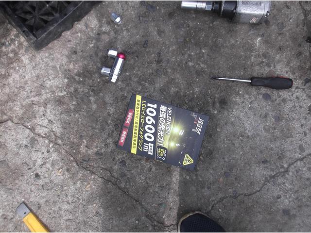 Ｈ２７年　Ｎ－ＢＯＸ　フォグランプＨＩＤ化、ＬＥＤ埋め込み加工！千葉県船橋市・市川市・鎌ヶ谷市・白井市・松戸市・習志野市・八千代市・千葉市、幕張・浦安市、他地域のお客様も大歓迎です！