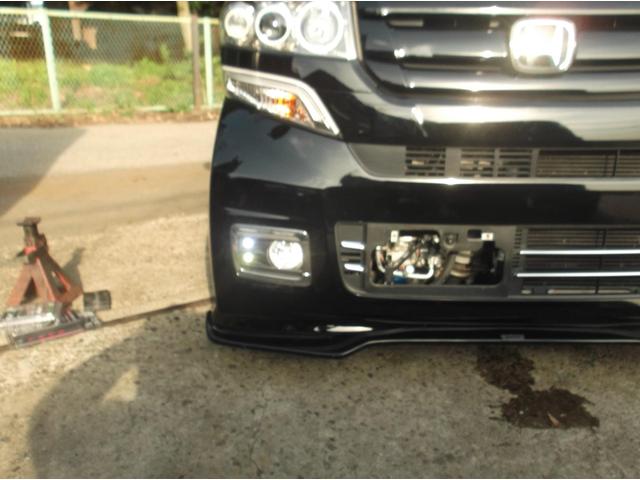 Ｈ２７年　Ｎ－ＢＯＸ　フォグランプＨＩＤ化、ＬＥＤ埋め込み加工！千葉県船橋市・市川市・鎌ヶ谷市・白井市・松戸市・習志野市・八千代市・千葉市、幕張・浦安市、他地域のお客様も大歓迎です！