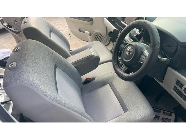 トヨタ　パッソ　内装品取付　シートカバー取付！千葉県船橋市・市川市・鎌ヶ谷市・白井市・松戸市・習志野市・八千代市・千葉市、幕張・浦安市、他地域のお客様も大歓迎です！