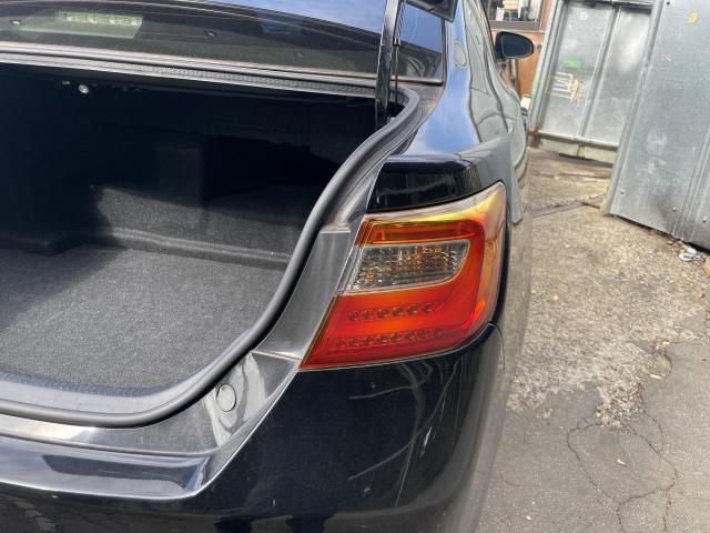 トヨタ　カムリ　テールランプ交換！千葉県船橋市・市川市・鎌ヶ谷市・白井市・松戸市・習志野市・八千代市・千葉市、幕張・浦安市、他地域のお客様も大歓迎です！