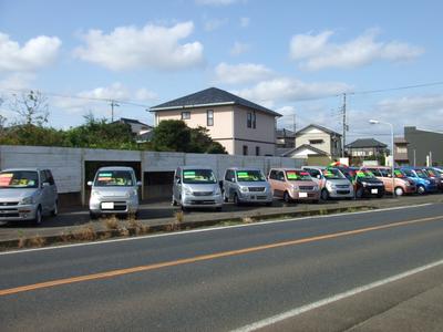 新車・中古車も販売